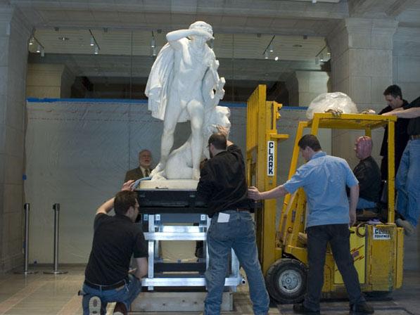 Transport of Thomas Crawford’s Orpheus and Cerberus on its steel pedestal