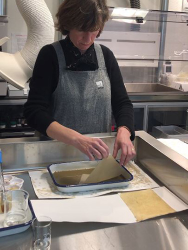 Toning of fills for Chéret poster