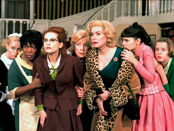 Still from 8 Women (2002), by François Ozon.
